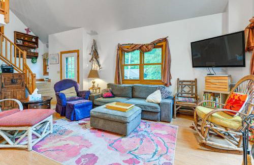 Peaceful White Sand Lake House with Dock and Deck! - Foto 5