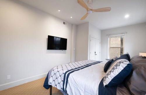 Elegant and Chic 2Bed 2Bath steps from the lake! - Foto 16