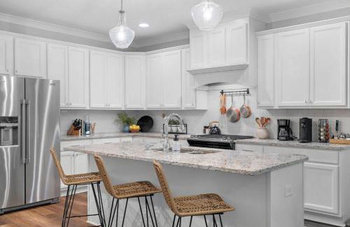 Quiet 3BR with Workspace, 10 Min to AU & RTJ, Family Friendly, Sleeps 8! - Foto 7