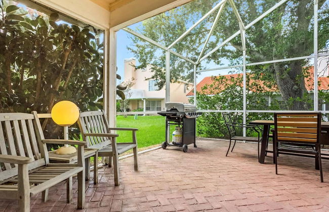 Spacious Home w Garden BBQ and Games at Golf Club - Photo 3