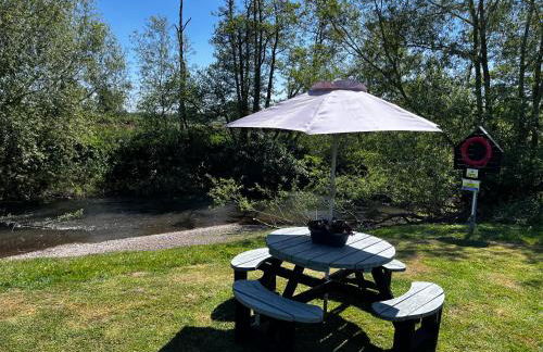 The Smithy, Wonderful Riverside Accommodation - Photo 17