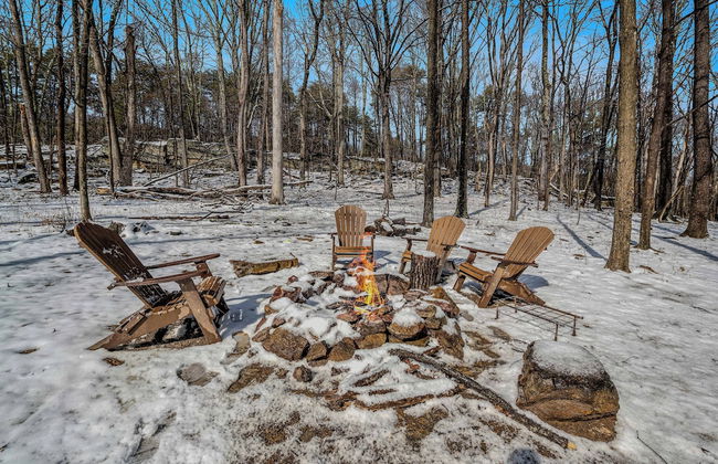 Sqyrls Nest - 3BR Retreat With a Hot Tub - Foto 50