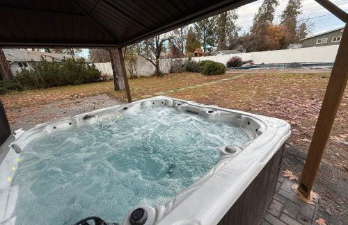 Beautiful 3 story villa with room for 17 people - outdoor POOL and indoor SAUNA - Foto 74