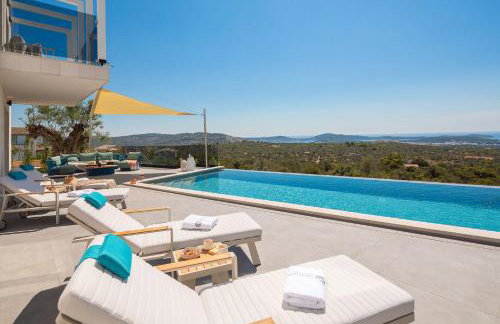 Luxury Villa Sea La Vie with Pool Near Sibenik - Photo 61