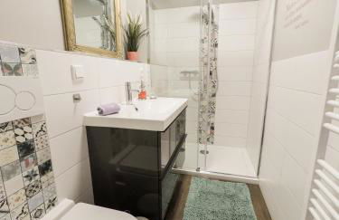 Friendly Home - Doppelappartement "Purple" Köln Bonn Phantasialand - Foto 15