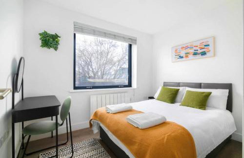 Spacious Multi-Level 3 Bedroom 2 Bathroom Family Apartment Near Hoxton Sleeps 6 - Foto 6