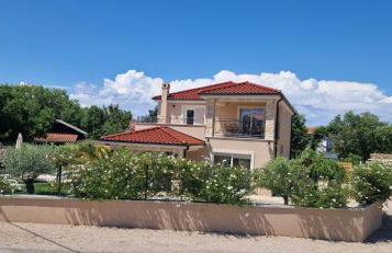 Villa Lukas&Ana s bazenom,dječjim igralištem - Photo 18