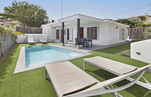 Casa con piscina privada en Sitges - Photo 3