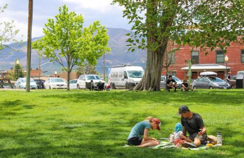 Quiet Motel Room Near Ark River - 15 min to Salida - Foto 12
