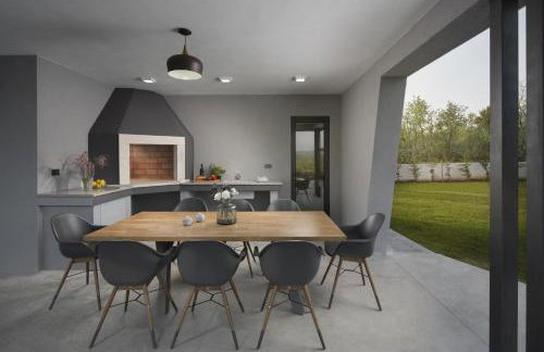 Villa Infinity near Pula for 8 persons with 68 m2 private pool, sauna & kids playground - Foto 5