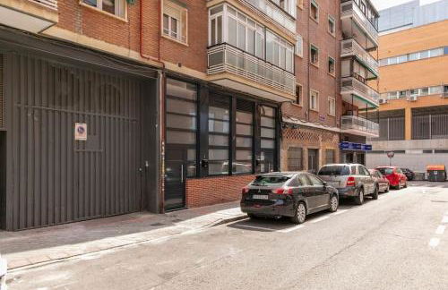 Nice new duplex in front of Palacio VistaAlegre - Photo 26