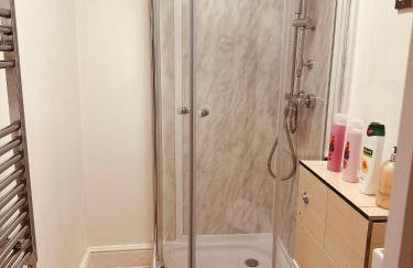 Stunning one bedroom Studio Flat - Photo 6