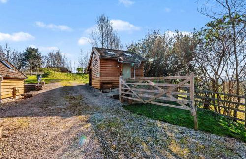 Willow Stylish pod with peaceful rural views - Photo 25