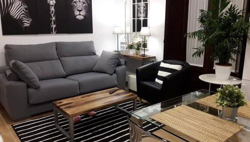 Periodista Luca de Tena, lujo y confort en pleno centro - Foto 1