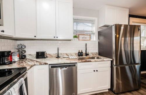 Newly renovated 3 bed/1 bath for visits to DC/UMD! - Foto 2