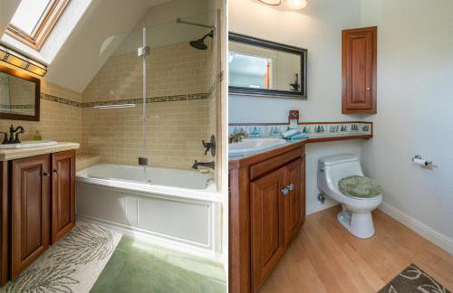 Epic ocean views at this private retreat just minutes from the beach - Foto 10