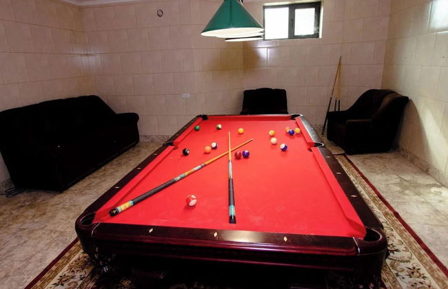 4 Bed Villa Estate Sleeps 7 - Pool, Garden, Sauna - Photo 21