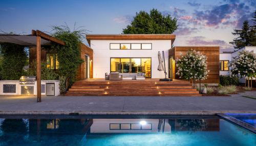 Year-Round Heated Pool - Hot Tub - Fire Pit - Lawn - Foto 3