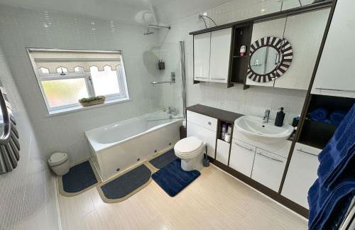 Comfy NEC, Birmingham Airport Stay, Free Parking - Foto 26