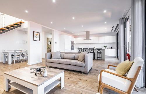 Casa Isabel - Photo 1