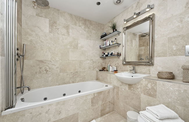 Spacious Pimlico Apartment by Underthedoormat - Foto 7