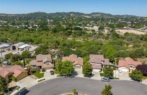 Manzanita Manor-Whimsical art & near downtown - Foto 39