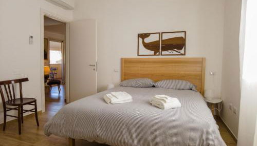 Attic With a View - Foto 3