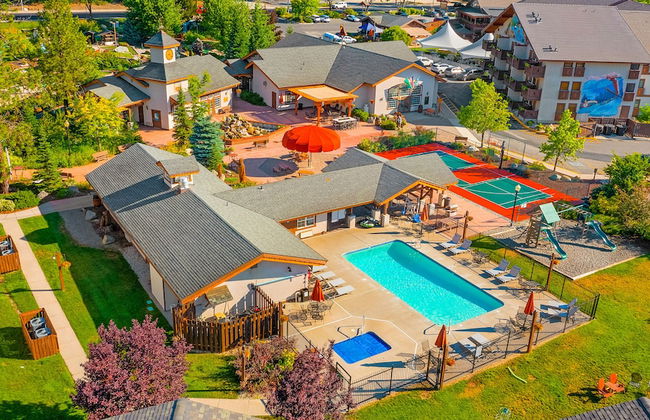 Icicle Village Winter Wonderland. Pool - Foto 39