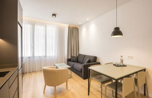 Mon Suites Jardín de Ayora - Photo 3