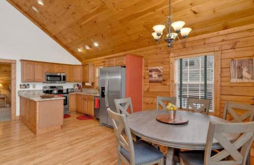 Soco Serene Cabin in the Heart of Maggie Valley - Foto 45