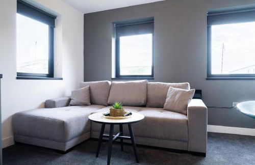 Lux Style Homes -1 BED APARTMENT close to City Centre - Free WIFI - Free Parking - Smart TV - Full Kitchen - Self Check In - Foto 9