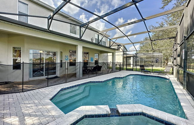 This Amazing 6 Bedroom Property With a Lake View - Foto 44