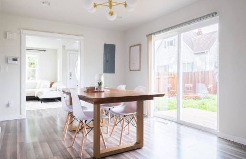 Stylish Modern Farmhouse wYard 10 mins from DT - Foto 13