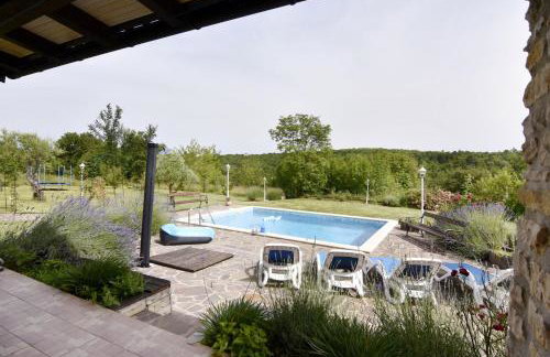 Villa with private pool and garden retreat - Foto 66