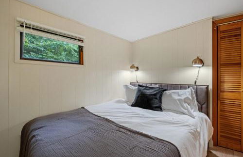 Intimate Cabin Private Dock - Photo 35