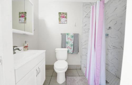 The Splash Pad Sleeps 13 w Pool Patio and Garage - Foto 44