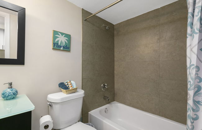 2 Bedroom 2 Bath With Patio On 11th Collins ave - Foto 49