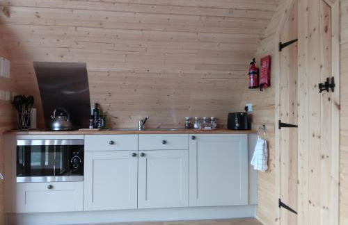 Cosy Cabins at Westfield Farm, Isle of Wight - Photo 27