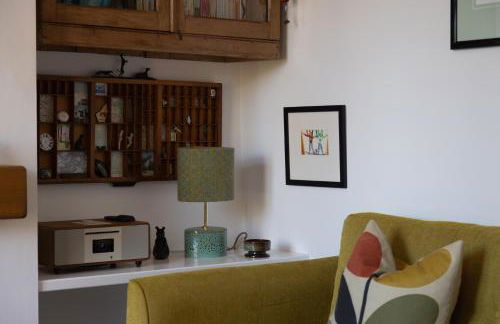 Vibrant 2 Bed, 2 Bath Home, Just Minutes to Town! - Foto 64