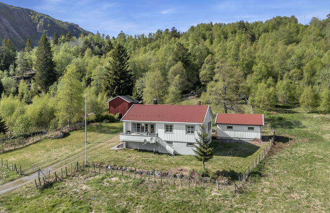 3 bedroom House in Åseral with garden and terrace - Photo 1