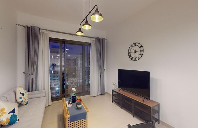 Qudra - Town Square - Una Apartment 718 - Photo 1