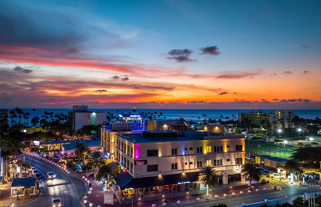 Luxury 2-bedroom Condo Right on the Strip in Palm Beach - Foto 50