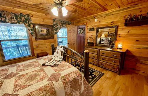 Cabin 2 bed close to Helen hot tub #15 - Foto 3