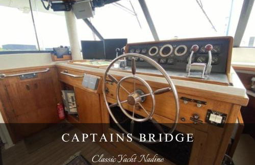 Classic Yacht Nadine in Poole Harbour, Dorset, with a Hot Tub Jacuzzi - Photo 30