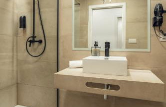 CMDreams Gold- Apartamentos turísticos con ruinas romanas en el centro de Mérida - Photo 27