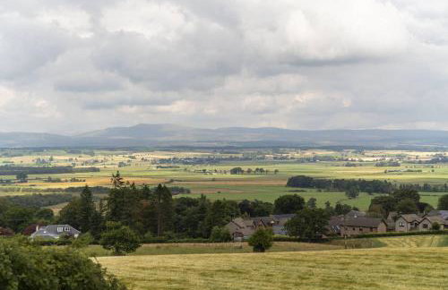 St Michael's - Photo 12