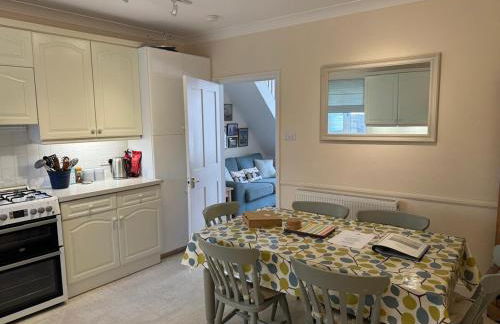 Gulls, charming seaside cottage, centrally located - Photo 16