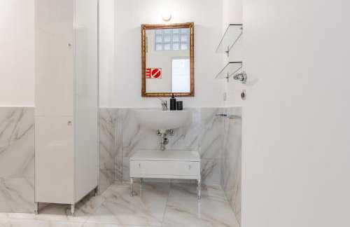 One bedroom apartment in the heart of Milan - Photo 16