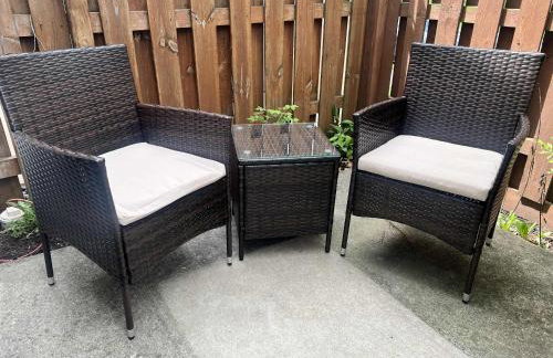 Quiet 2-Bedroom Condo with Garage and Fast Wi-Fi - Foto 22