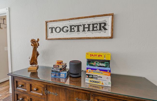 Spacious Canyon Peak Pine View Home Game Room Hot Tub - Photo 18